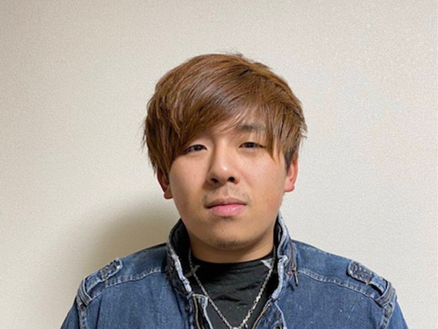 社員 中澤 亮哉